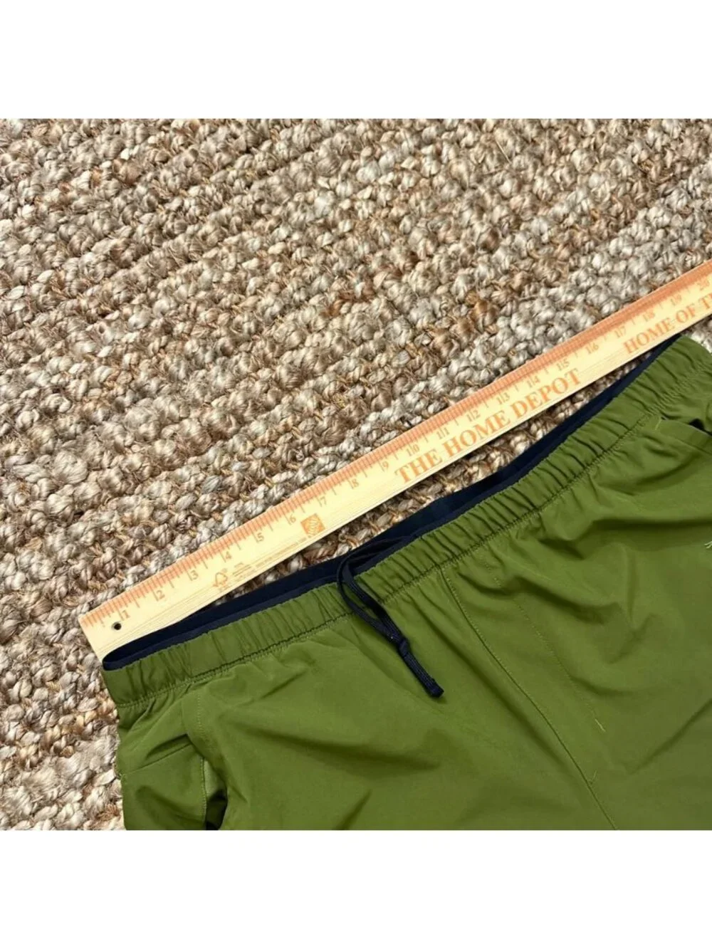 The North Face Men's Olive Green Active Outdoor Hiking Athletic Cargo Shorts XL